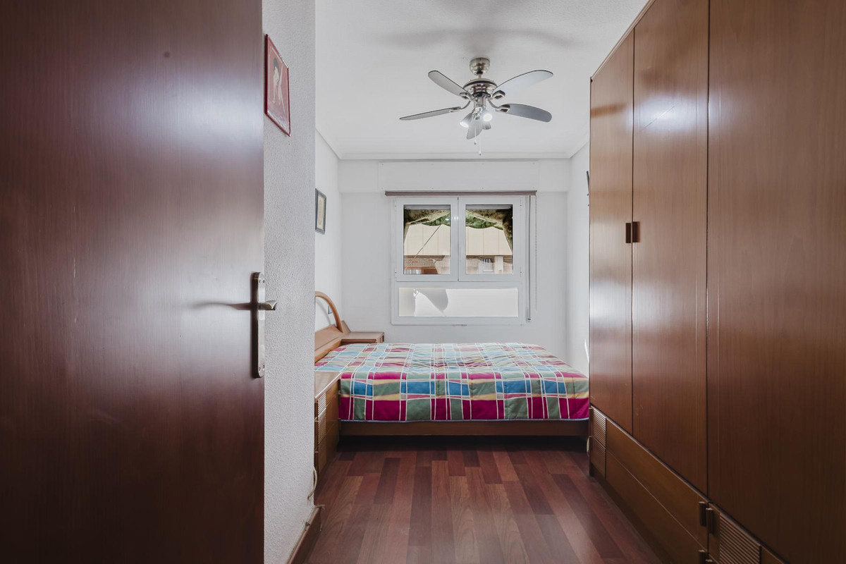 Se vende Apartamento Planta Media de 3 dormitorios en Costa Blanca, Alicante, España