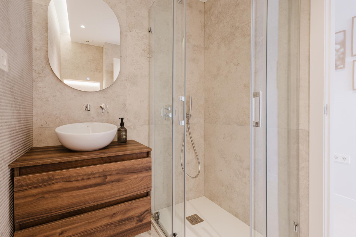 Se vende Apartamento Planta Media de 3 dormitorios en Costa Blanca, Alicante, España