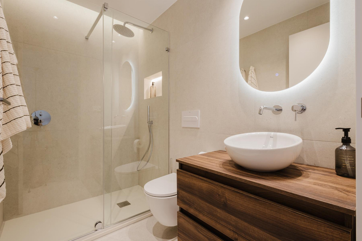 Se vende Apartamento Planta Media de 3 dormitorios en Costa Blanca, Alicante, España