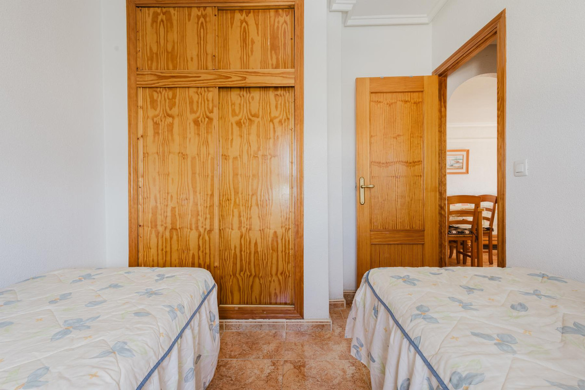 Se vende Apartamento Planta Media de 3 dormitorios en Costa Blanca, Alicante, España