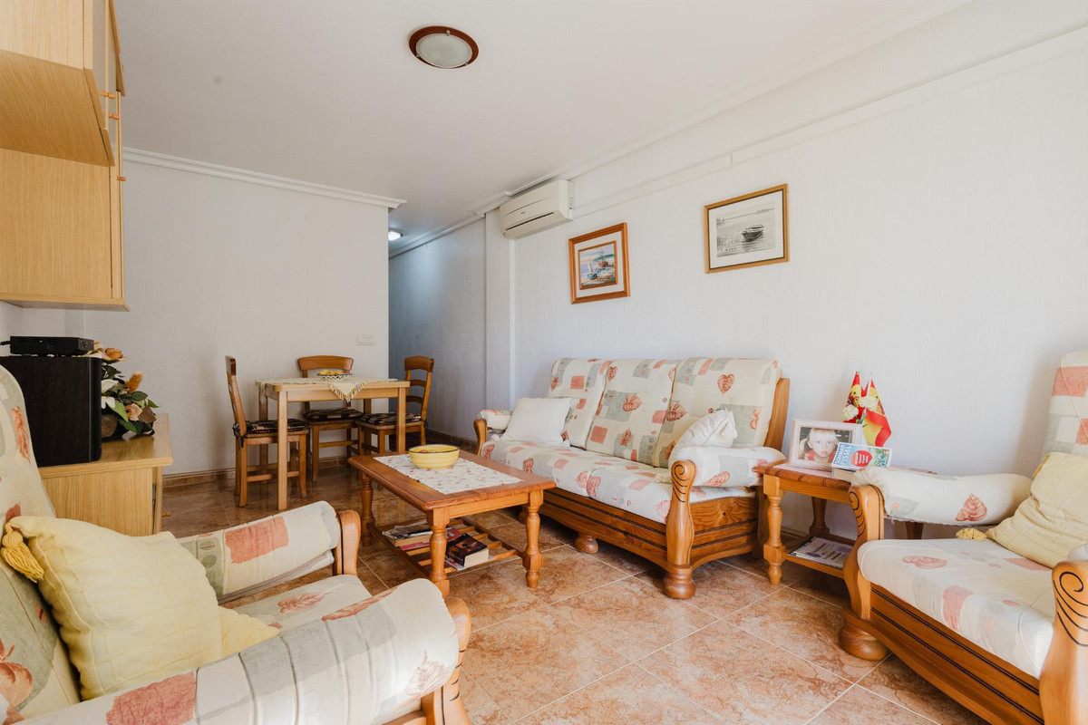 Se vende Apartamento Planta Media de 3 dormitorios en Costa Blanca, Alicante, España