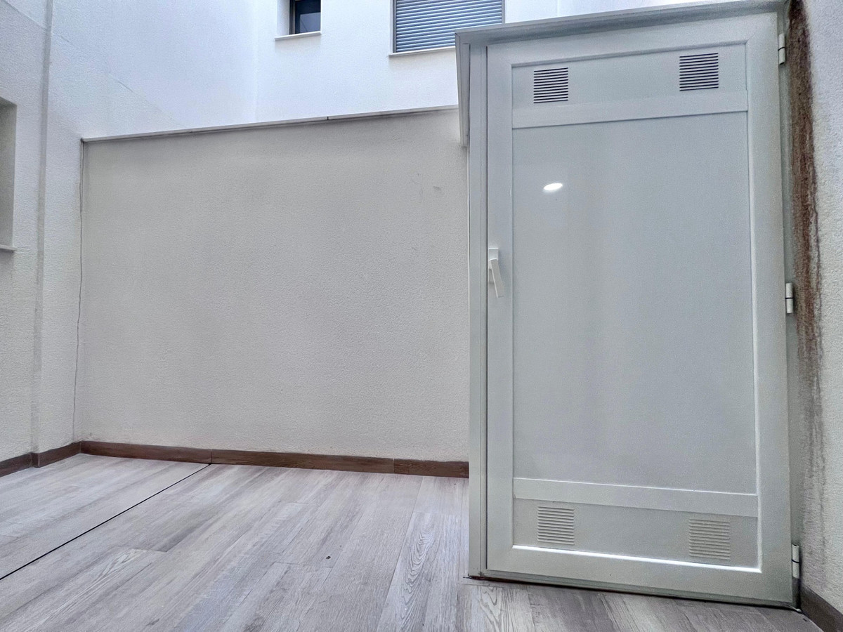Se vende Apartamento Planta Baja de 2 dormitorios en Costa Blanca, Alicante, España