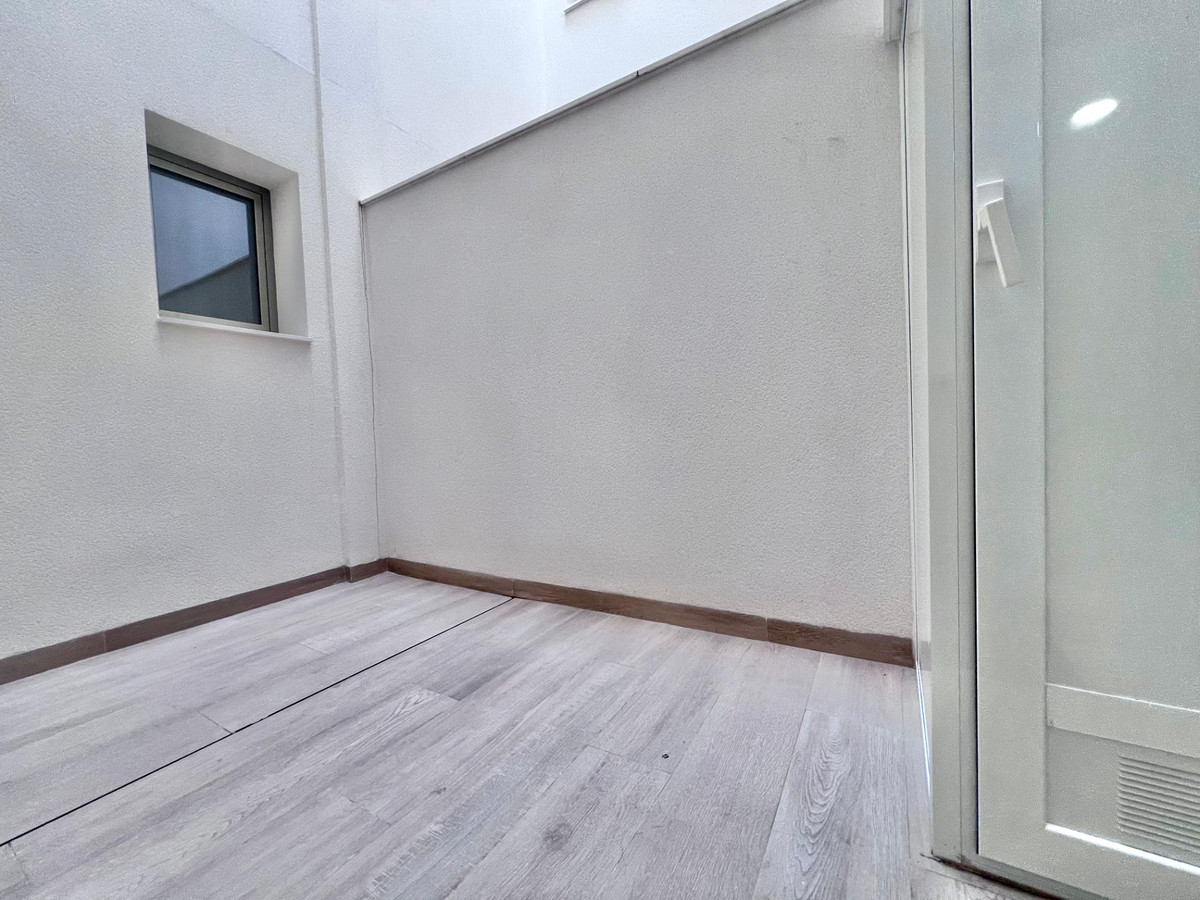 Se vende Apartamento Planta Baja de 2 dormitorios en Costa Blanca, Alicante, España