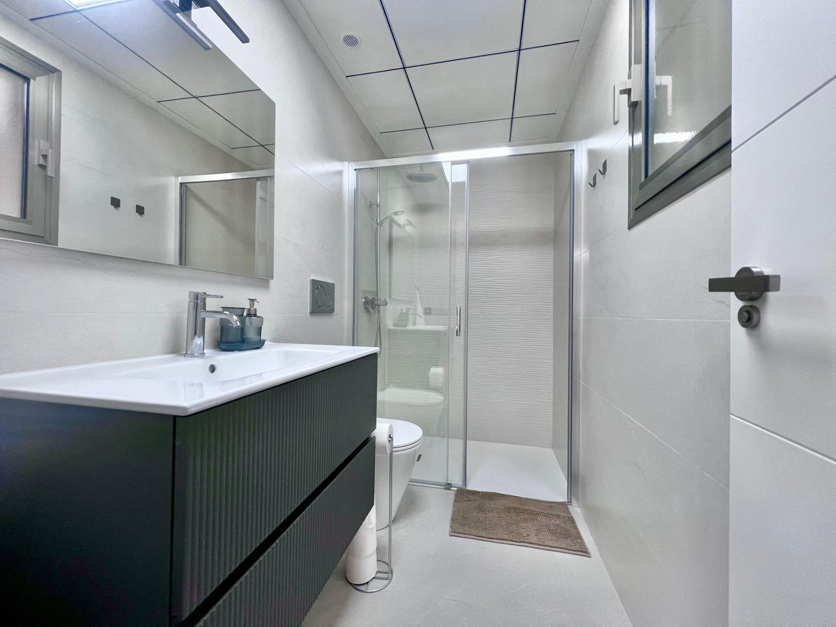 Se vende Apartamento Planta Baja de 2 dormitorios en Costa Blanca, Alicante, España