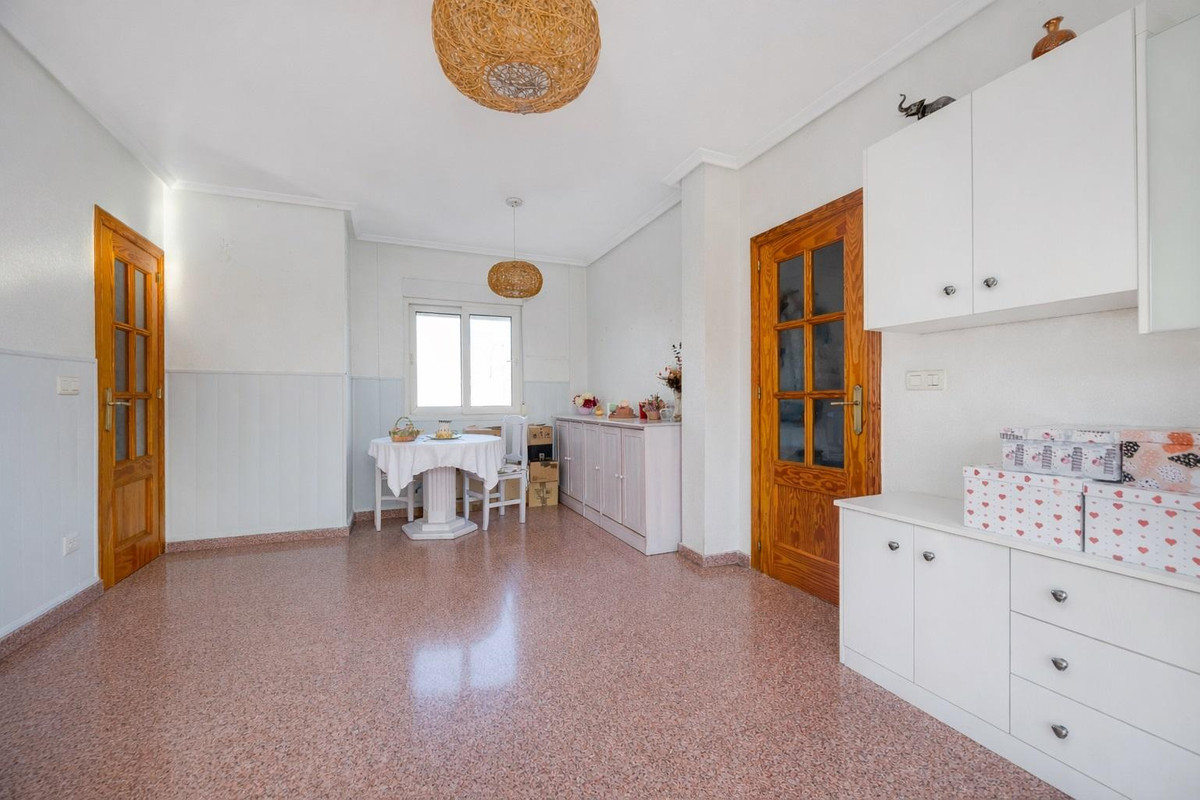 Se vende Apartamento Planta Baja de 2 dormitorios en Costa Blanca, Alicante, España