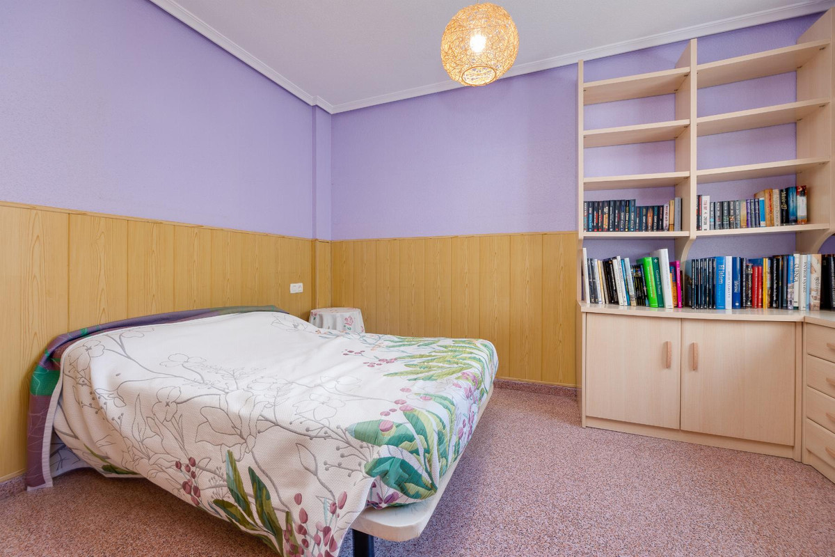 Se vende Apartamento Planta Baja de 2 dormitorios en Costa Blanca, Alicante, España