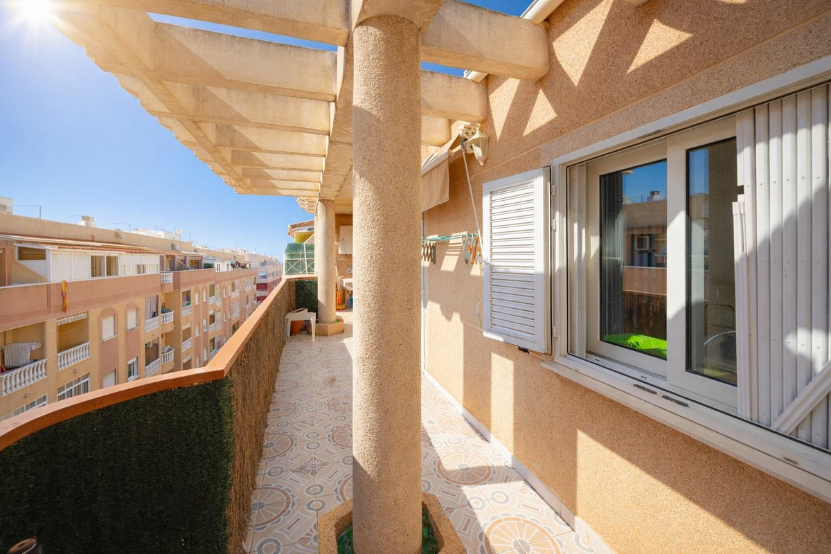 Se vende Apartamento Planta Baja de 2 dormitorios en Costa Blanca, Alicante, España
