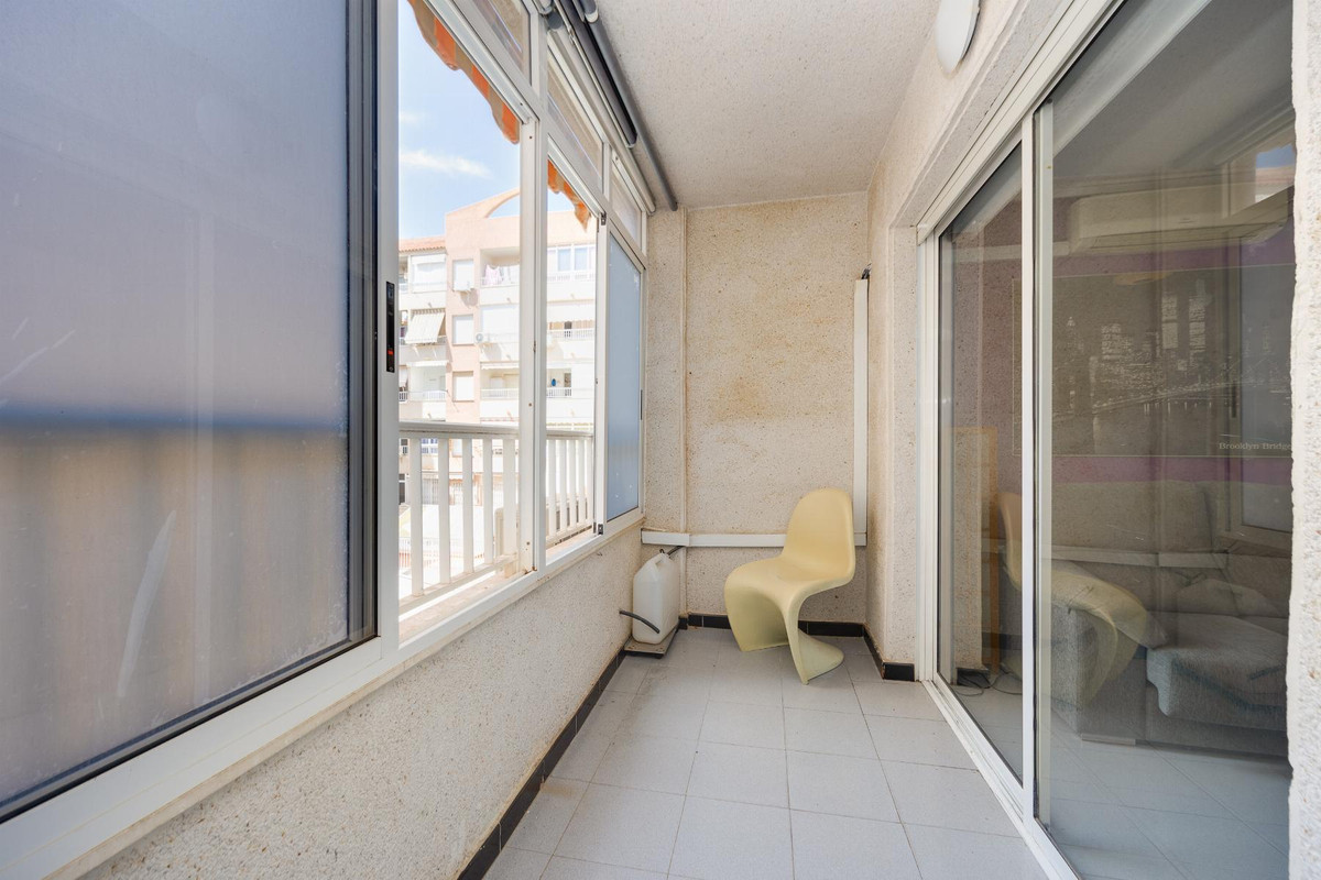 Se vende Apartamento Planta Media de 1 dormitorios en Costa Blanca, Alicante, España