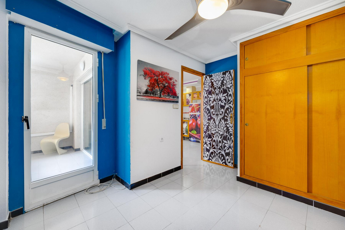 Se vende Apartamento Planta Media de 1 dormitorios en Costa Blanca, Alicante, España
