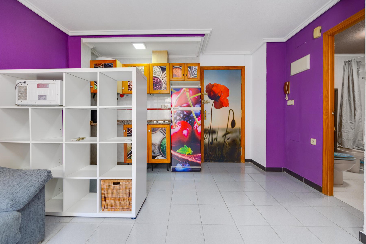 Se vende Apartamento Planta Media de 1 dormitorios en Costa Blanca, Alicante, España