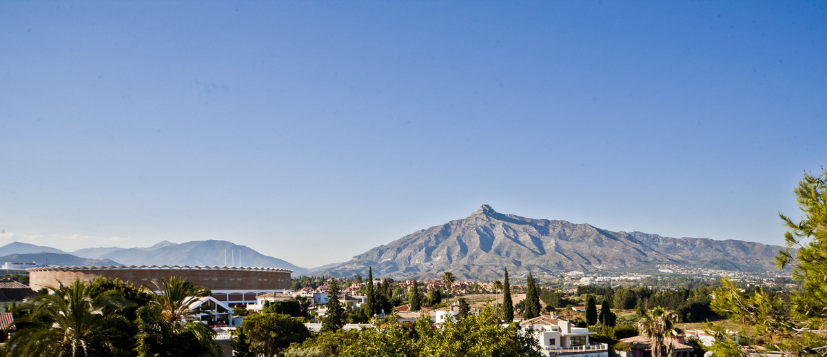 Se vende Villa - Chalet de 6 dormitorios en Costa Del Sol, Málaga, España