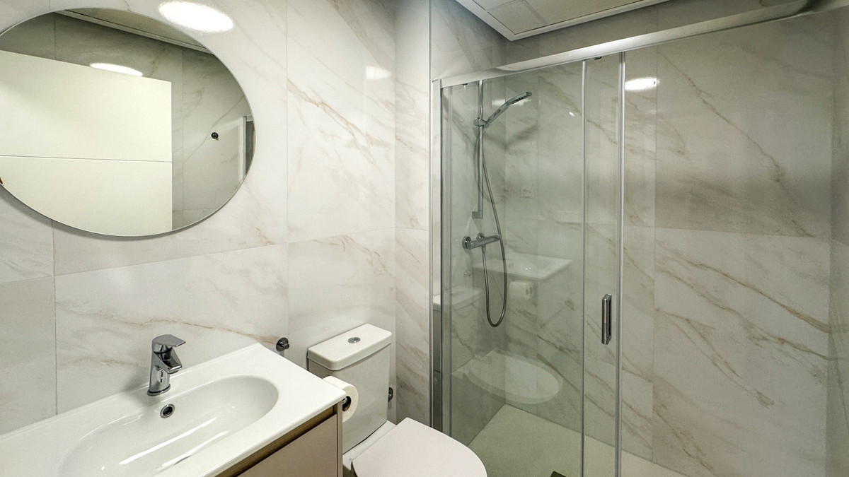 Se vende Apartamento Planta Baja de 2 dormitorios en Costa Blanca, Alicante, España