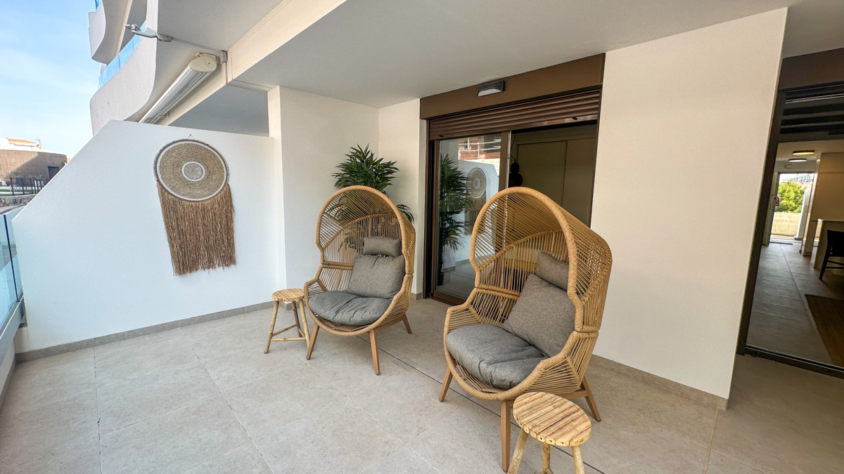 Se vende Apartamento Planta Baja de 2 dormitorios en Costa Blanca, Alicante, España