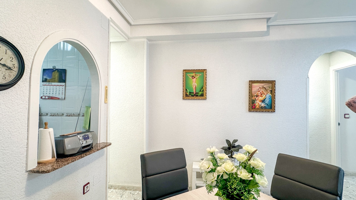 Se vende Apartamento Planta Media de 2 dormitorios en Costa Blanca, Alicante, España