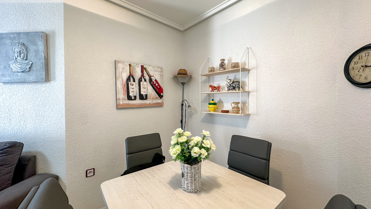 Se vende Apartamento Planta Media de 2 dormitorios en Costa Blanca, Alicante, España