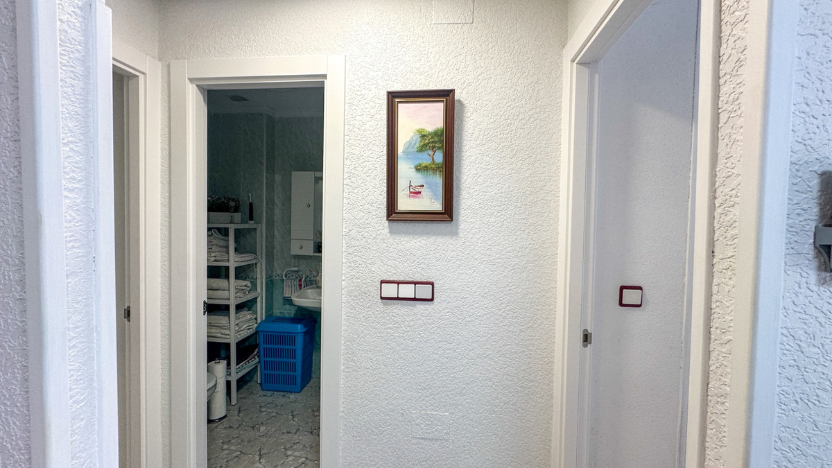 Se vende Apartamento Planta Media de 2 dormitorios en Costa Blanca, Alicante, España