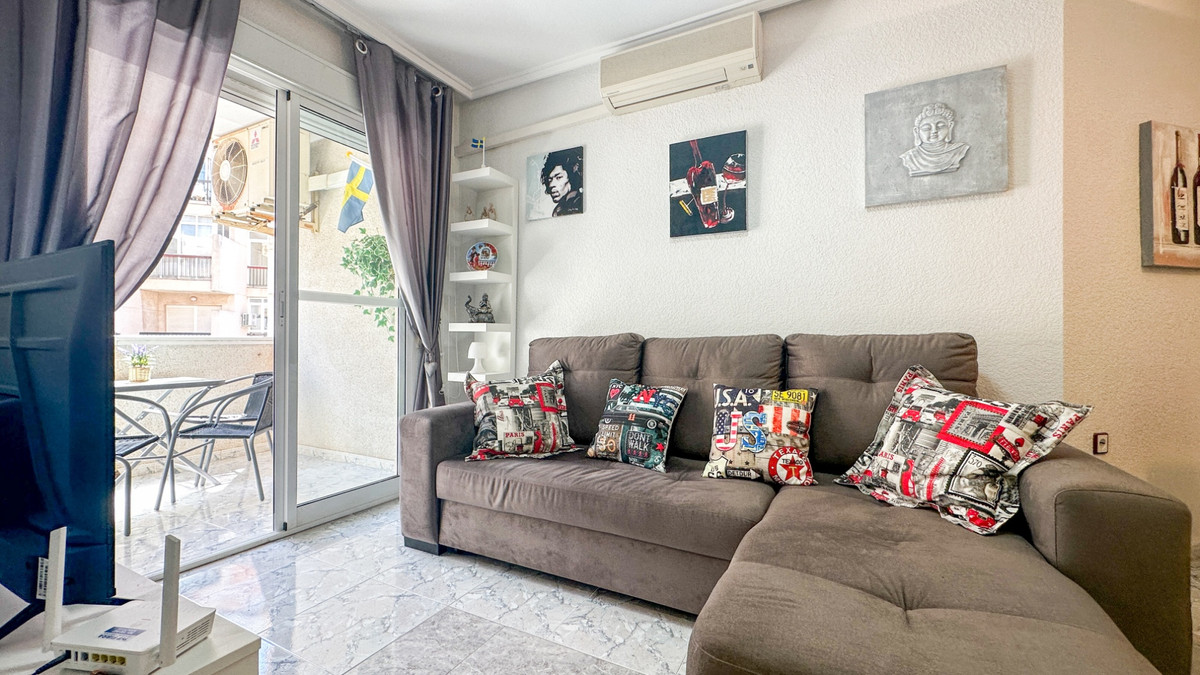 Se vende Apartamento Planta Media de 2 dormitorios en Costa Blanca, Alicante, España
