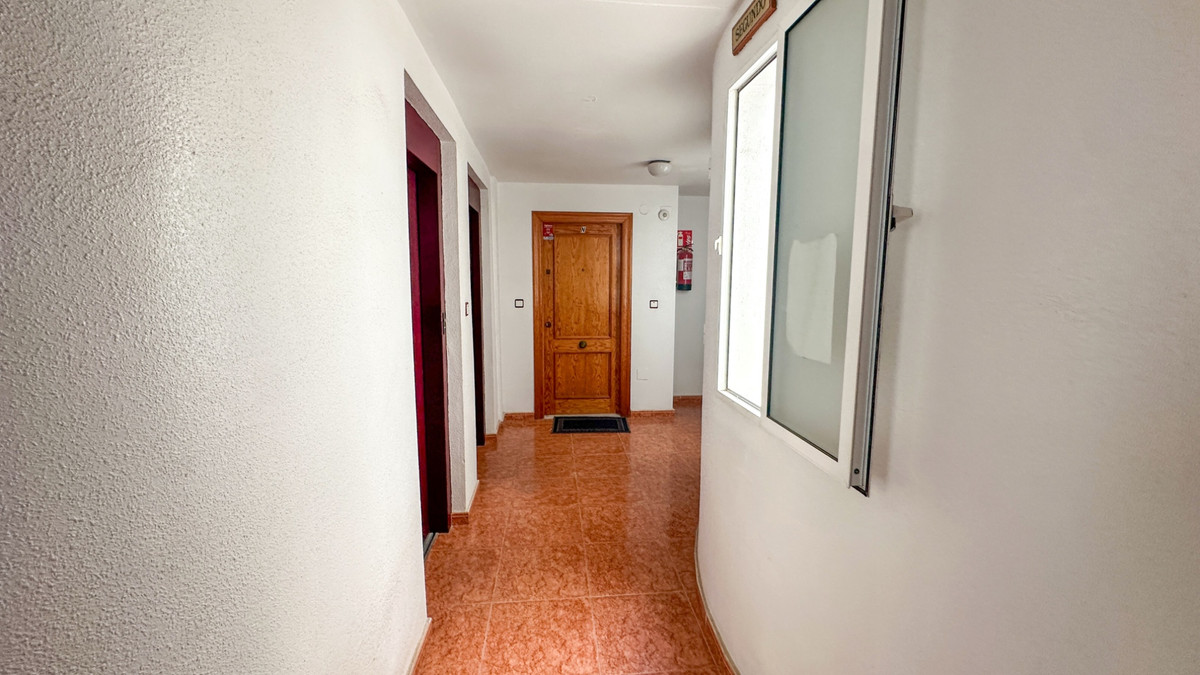 Se vende Apartamento Planta Media de 2 dormitorios en Costa Blanca, Alicante, España