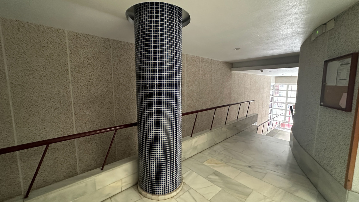 Se vende Apartamento Planta Media de 2 dormitorios en Costa Blanca, Alicante, España