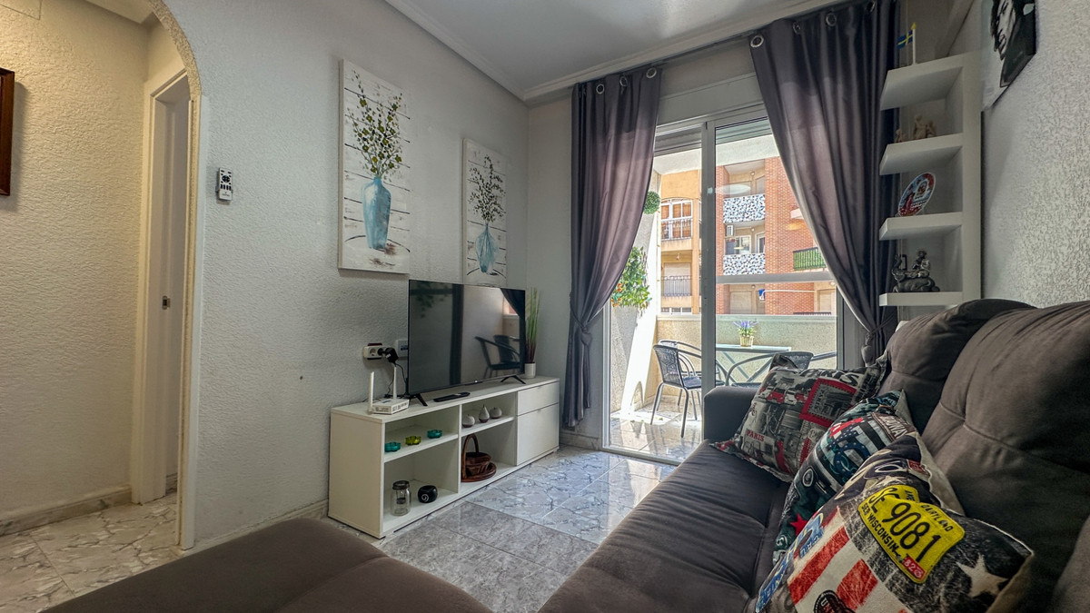 Se vende Apartamento Planta Media de 2 dormitorios en Costa Blanca, Alicante, España