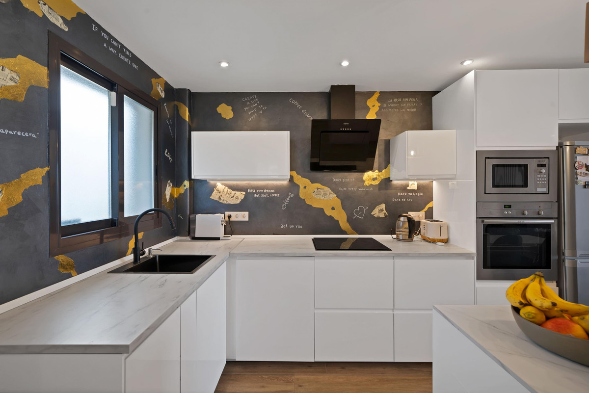 2 Bed Apartment for sale in Casares Costa Del Sol, Málaga, Spain