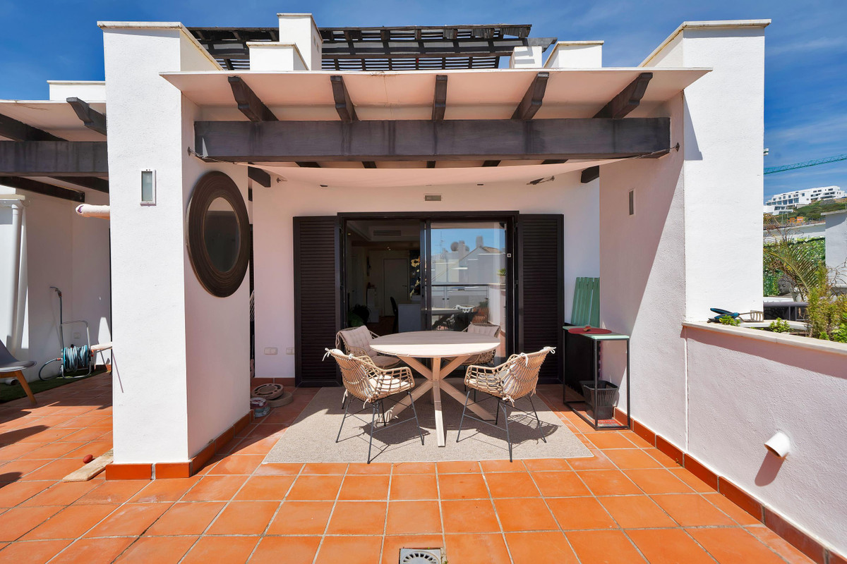 2 Bed Apartment for sale in Casares Costa Del Sol, Málaga, Spain