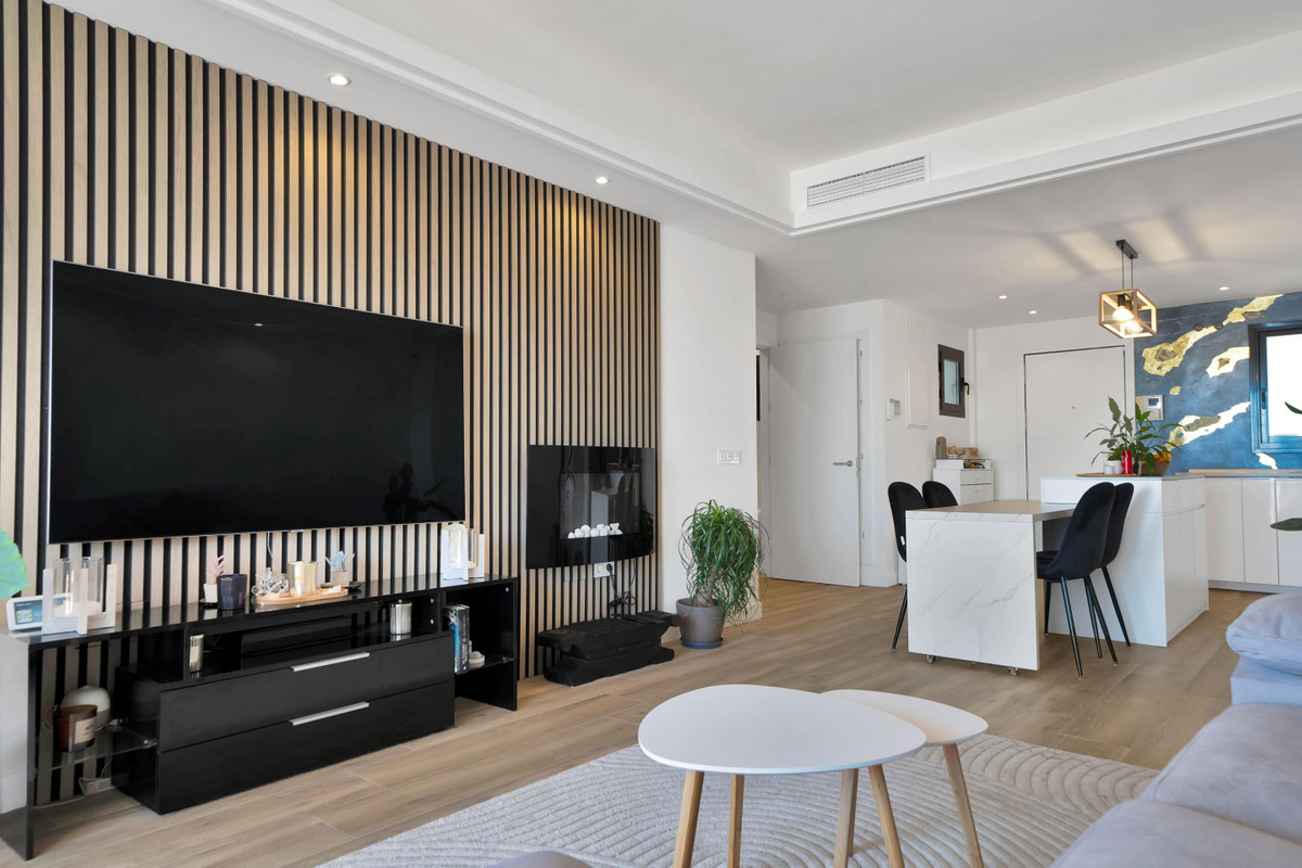 2 Bed Apartment for sale in Casares Costa Del Sol, Málaga, Spain