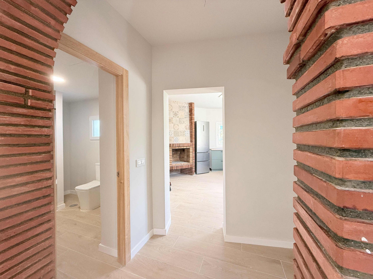 3 Bed Townhouse for sale in Coín Costa Del Sol, Málaga, Spain