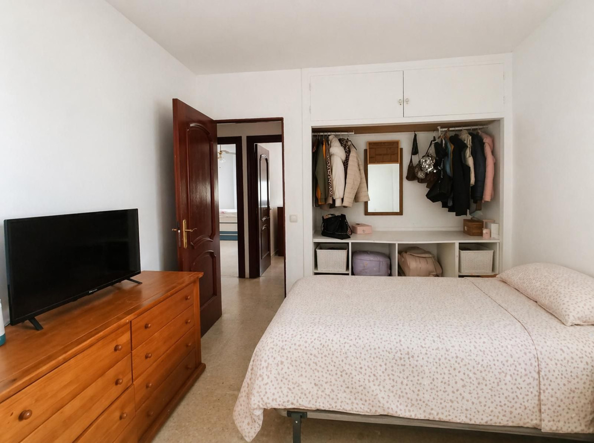 3 Bed Apartment for sale in Fuengirola Costa Del Sol, Málaga, Spain