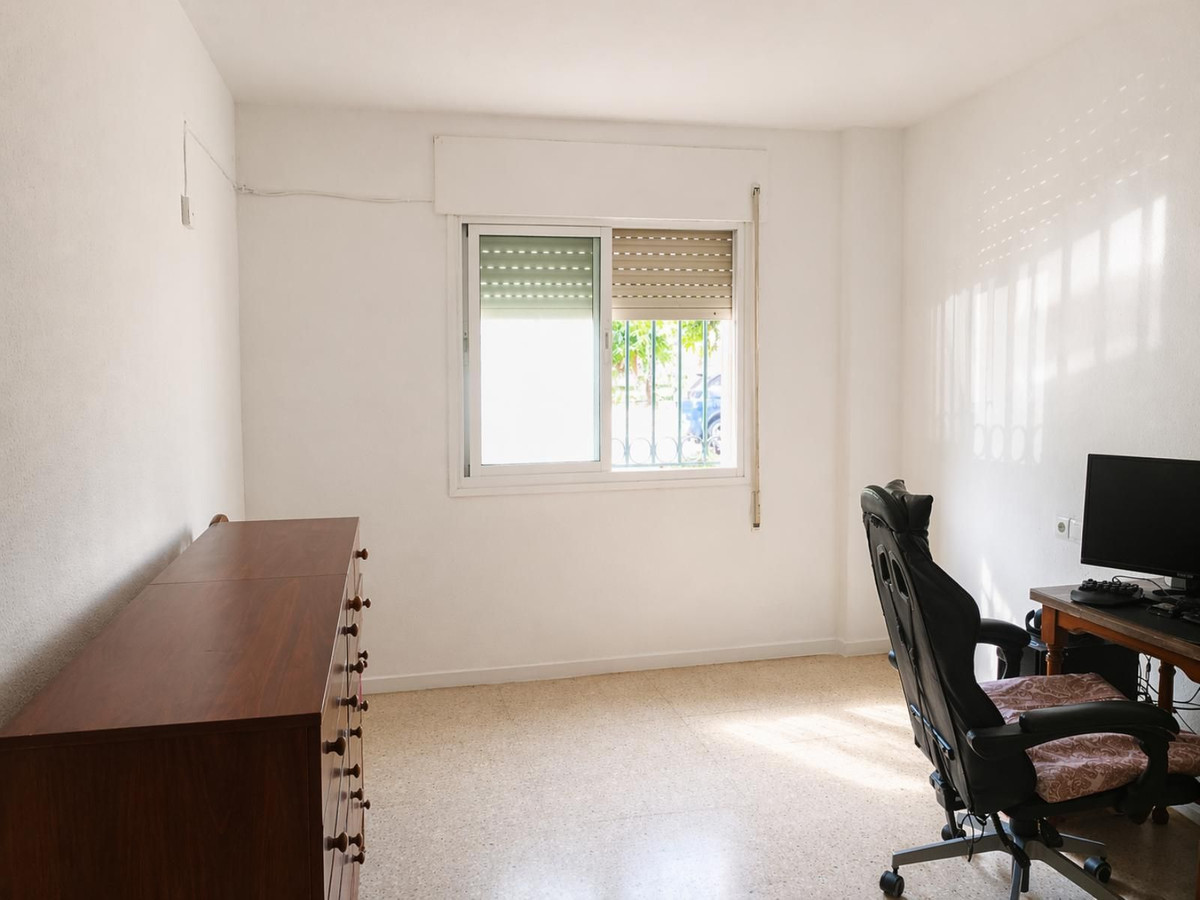 3 Bed Apartment for sale in Fuengirola Costa Del Sol, Málaga, Spain