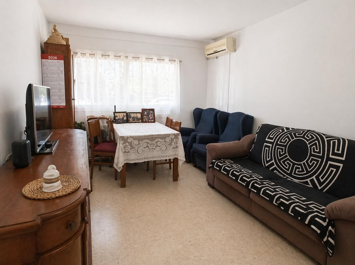 3 Bed Apartment for sale in Fuengirola Costa Del Sol, Málaga, Spain