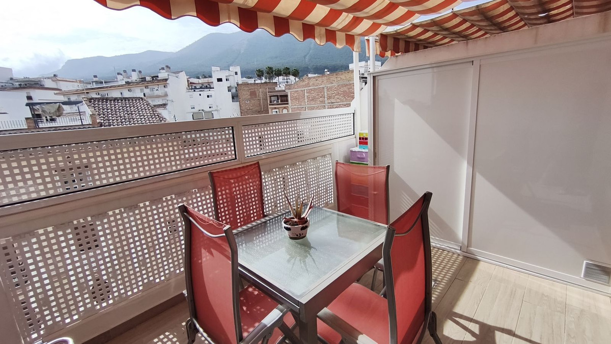 3 Bed Apartment for sale in Alhaurín El Grande Costa Del Sol, Málaga, Spain