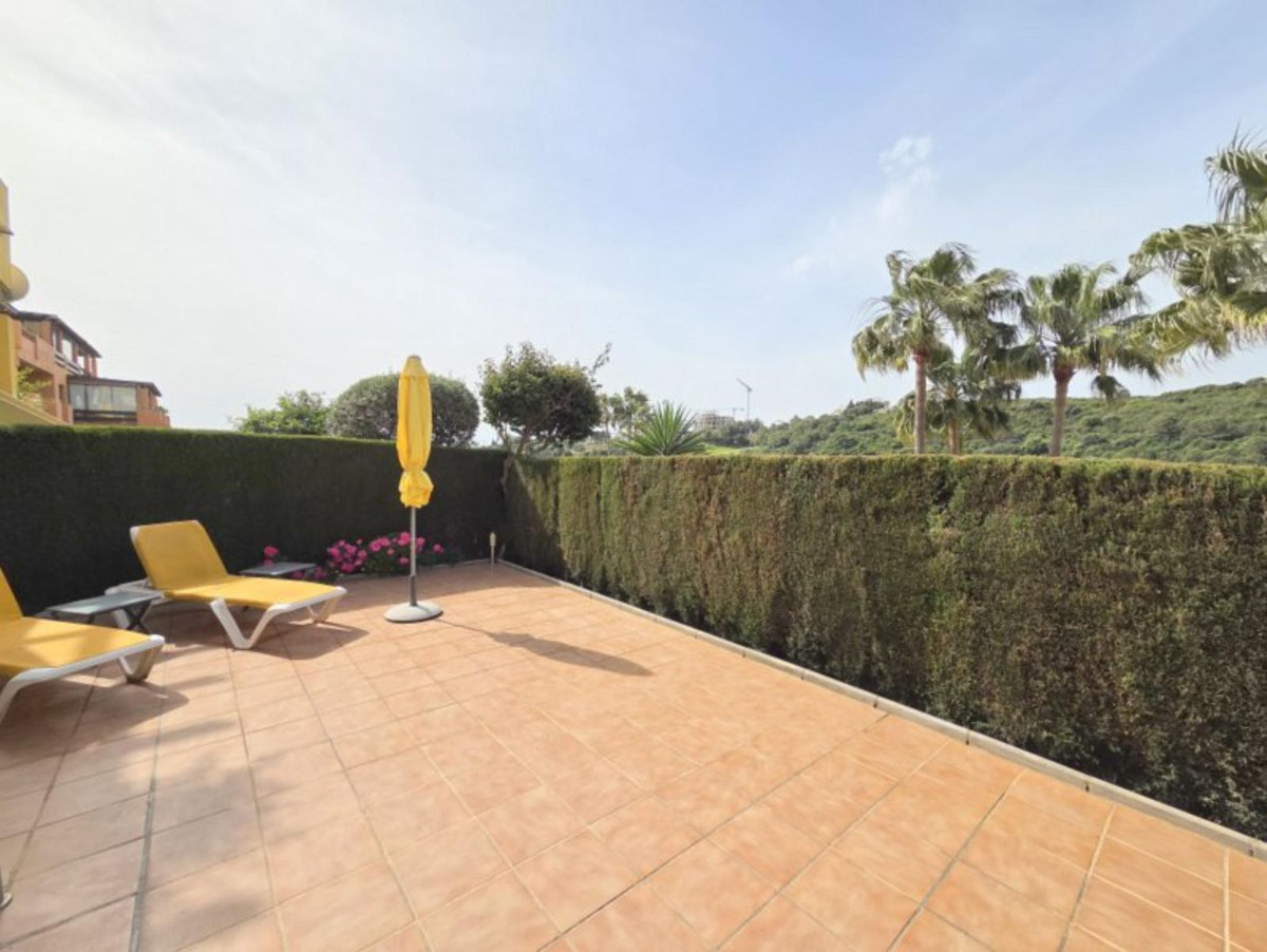 Se vende Apartamento Planta Baja de 3 dormitorios en Costa Del Sol, Málaga, España