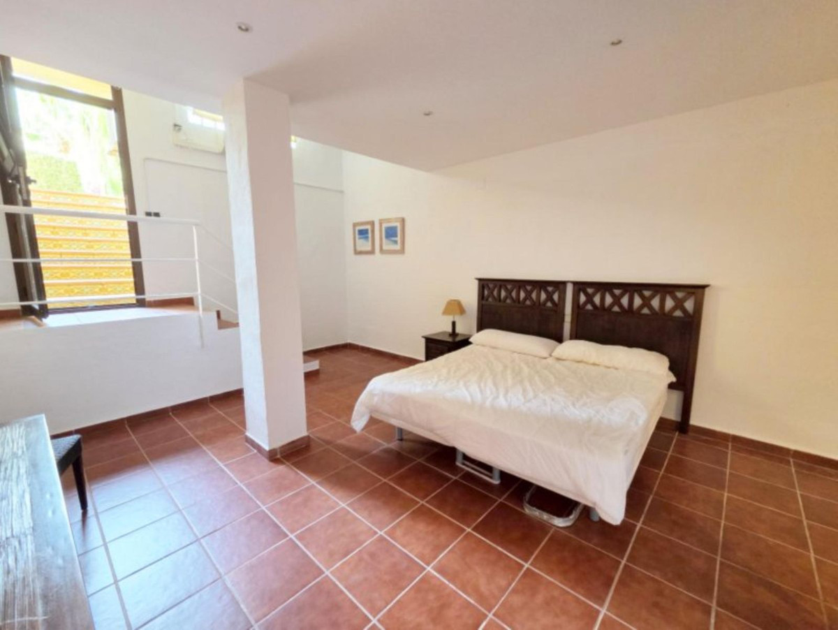 Se vende Apartamento Planta Baja de 3 dormitorios en Costa Del Sol, Málaga, España