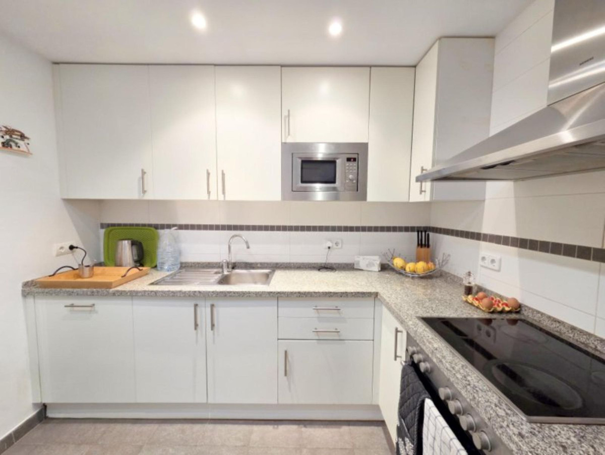 Se vende Apartamento Planta Baja de 3 dormitorios en Costa Del Sol, Málaga, España