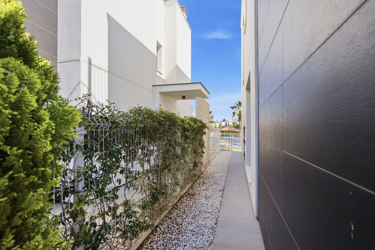 3 Bed Townhouse for sale in Punta Prima Costa Blanca, Alicante, Spain