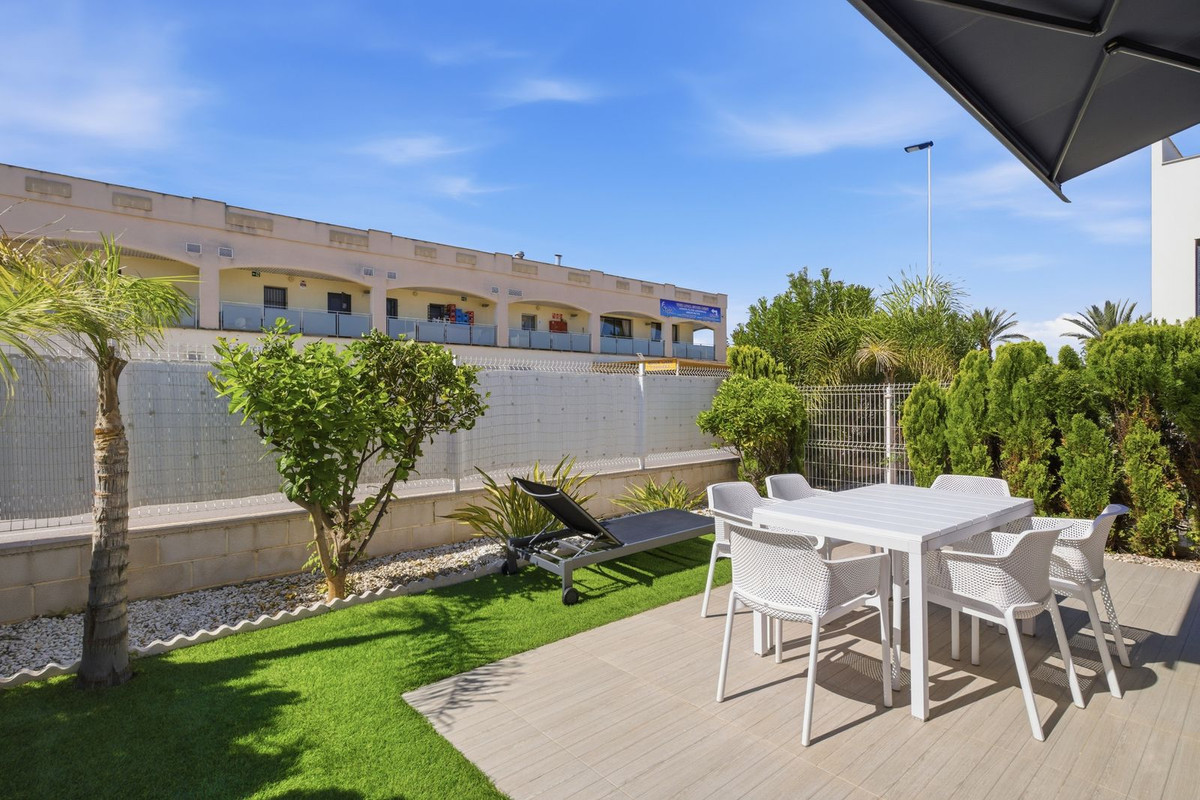3 Bed Townhouse for sale in Punta Prima Costa Blanca, Alicante, Spain