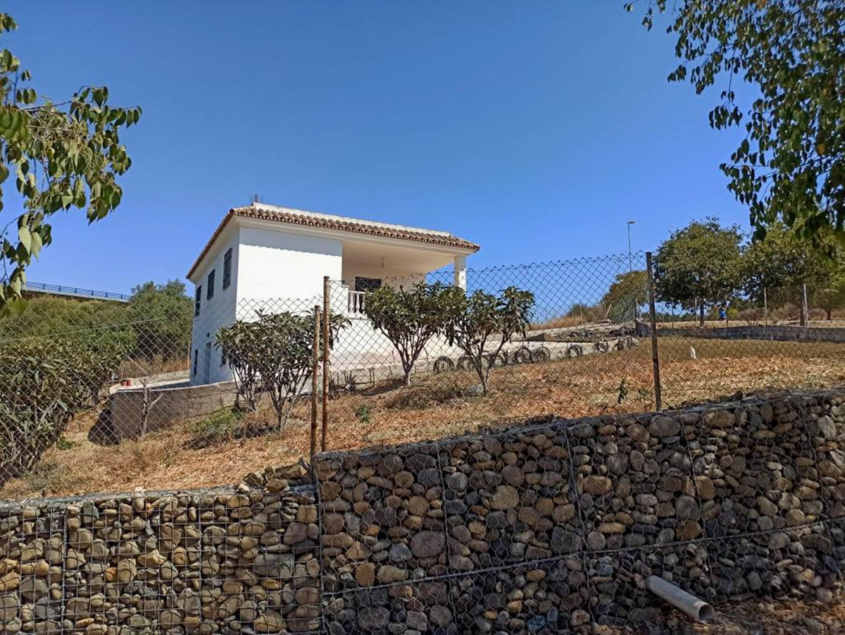 Se vende Finca - Cortijo de 3 dormitorios en Costa Del Sol, Málaga, España