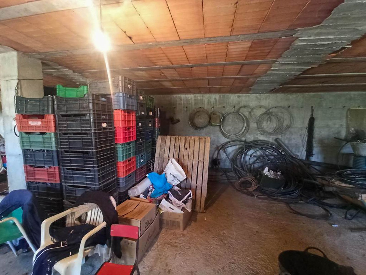 Se vende Finca - Cortijo de 3 dormitorios en Costa Del Sol, Málaga, España