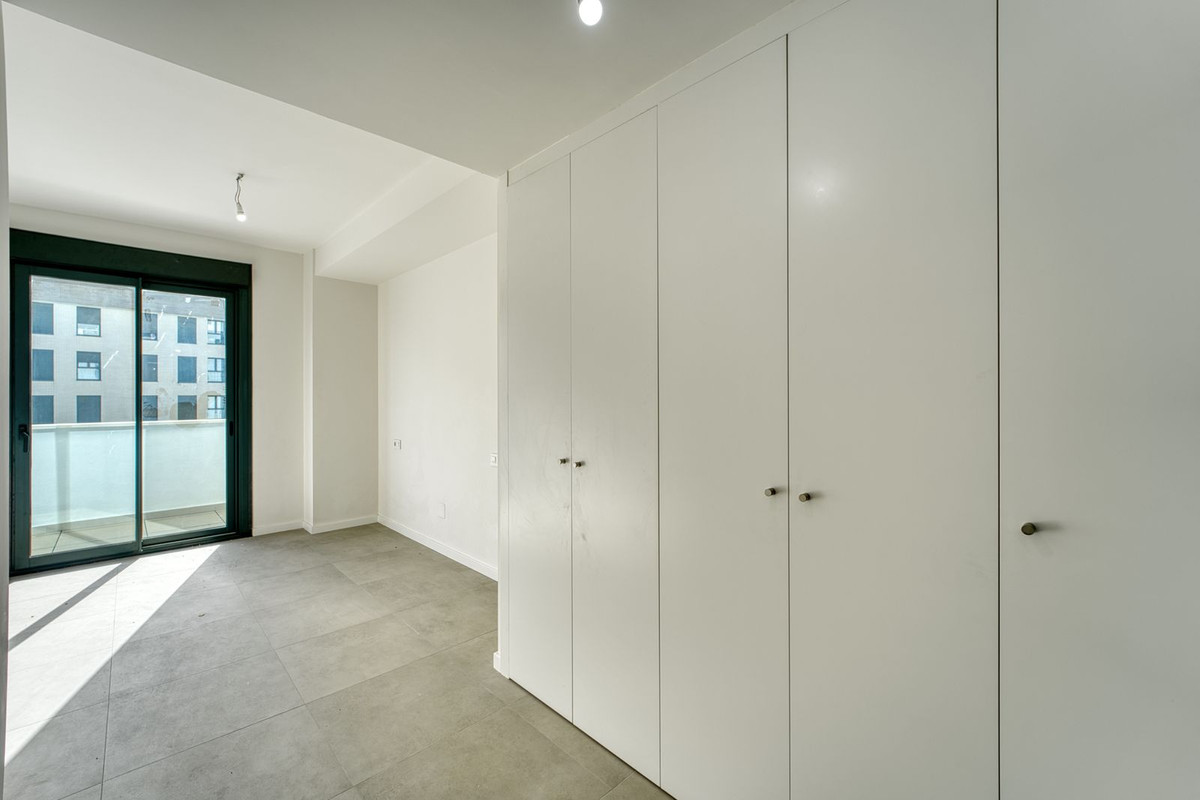 Se vende Apartamento Planta Media de 2 dormitorios en Costa Del Sol, Málaga, España