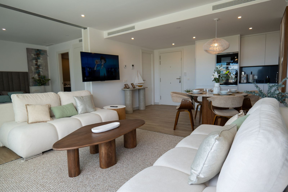 2 Bed Apartment for sale in Estepona Costa Del Sol, Málaga, Spain