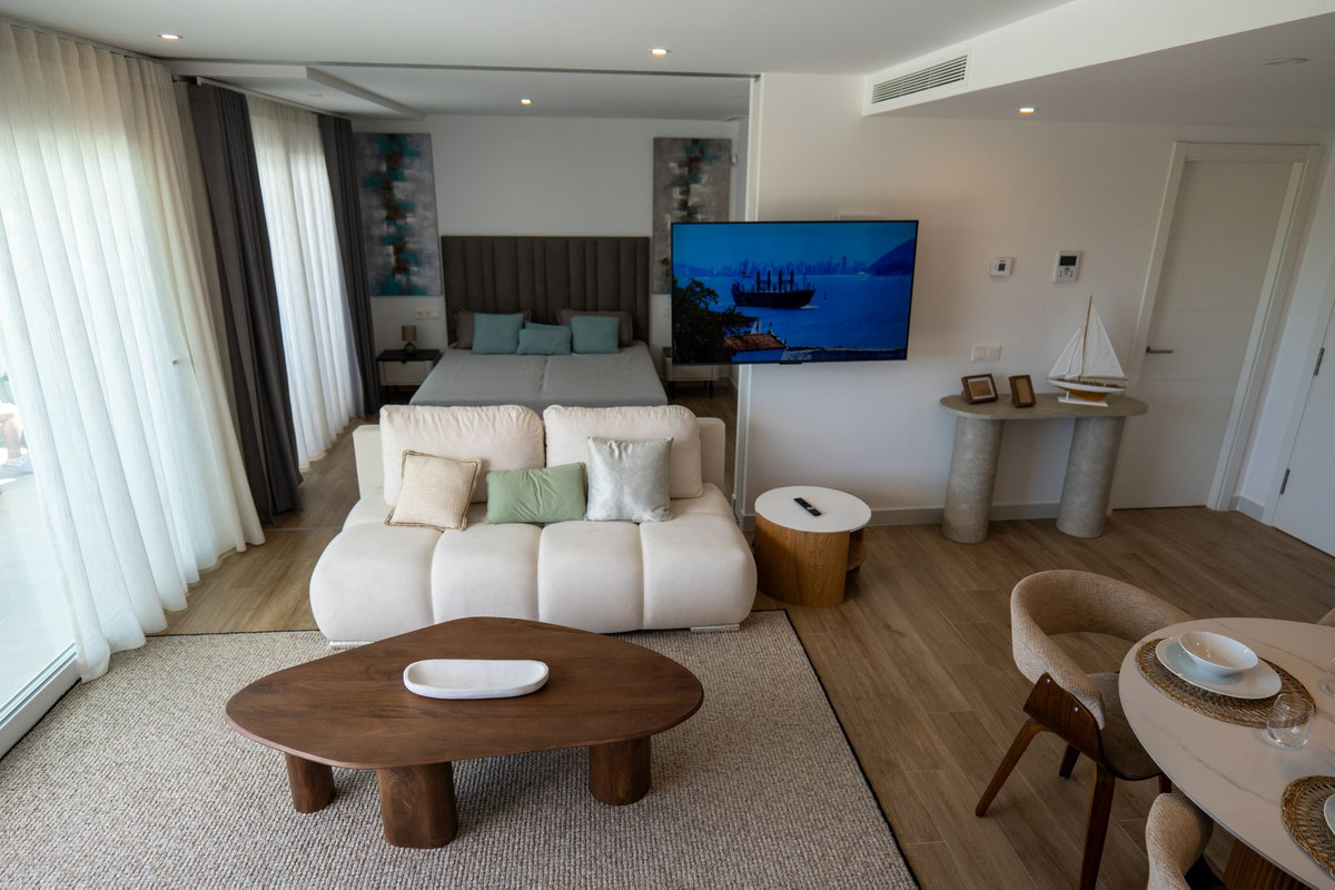 2 Bed Apartment for sale in Estepona Costa Del Sol, Málaga, Spain