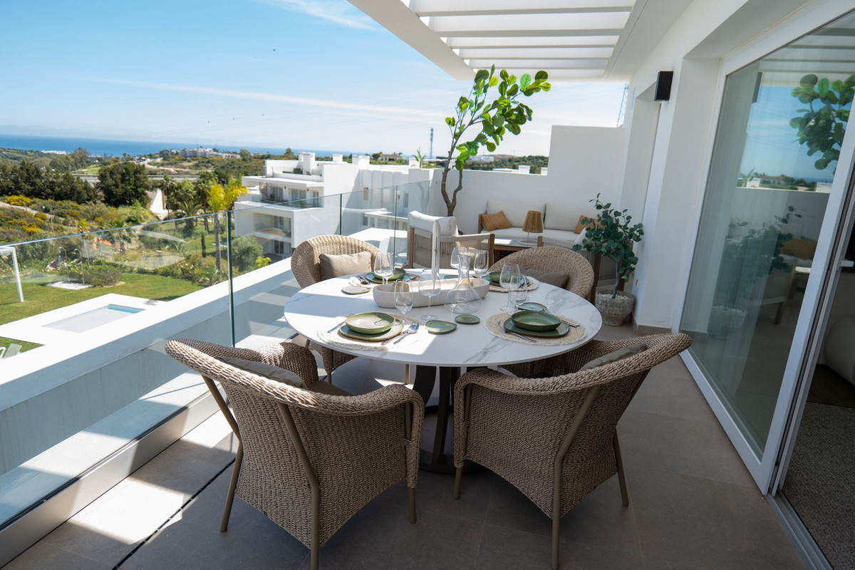 2 Bed Apartment for sale in Estepona Costa Del Sol, Málaga, Spain