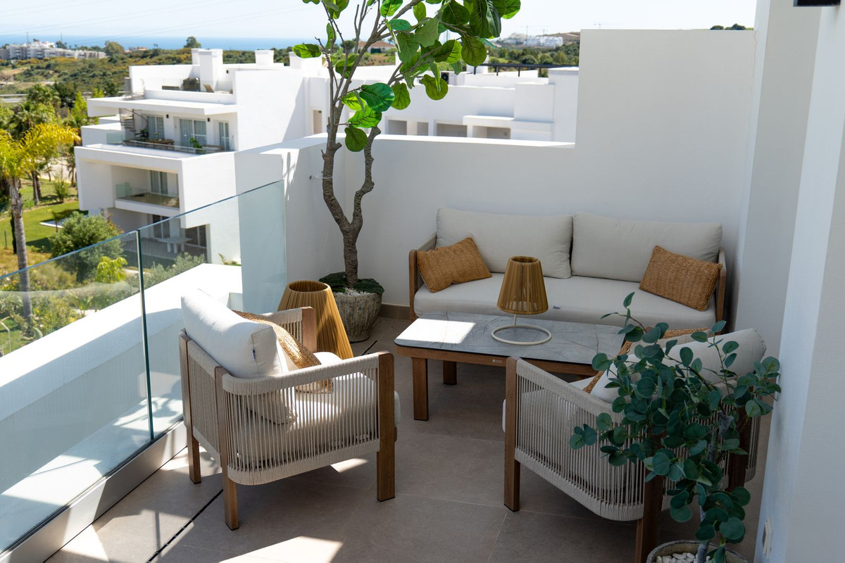 2 Bed Apartment for sale in Estepona Costa Del Sol, Málaga, Spain