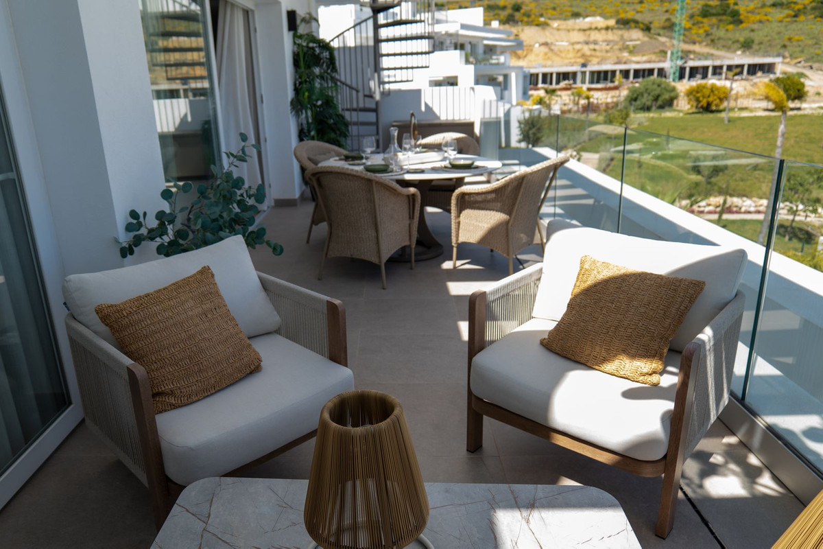 2 Bed Apartment for sale in Estepona Costa Del Sol, Málaga, Spain