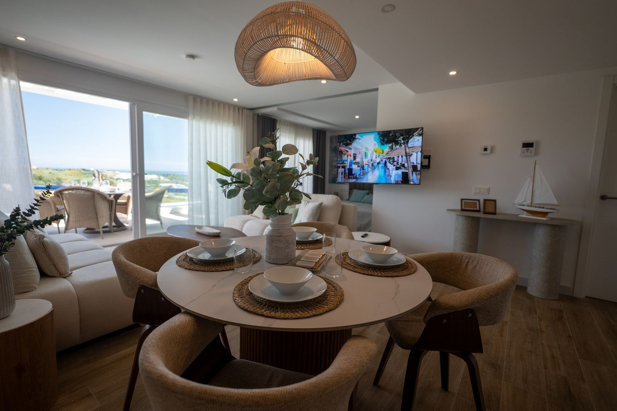 2 Bed Apartment for sale in Estepona Costa Del Sol, Málaga, Spain