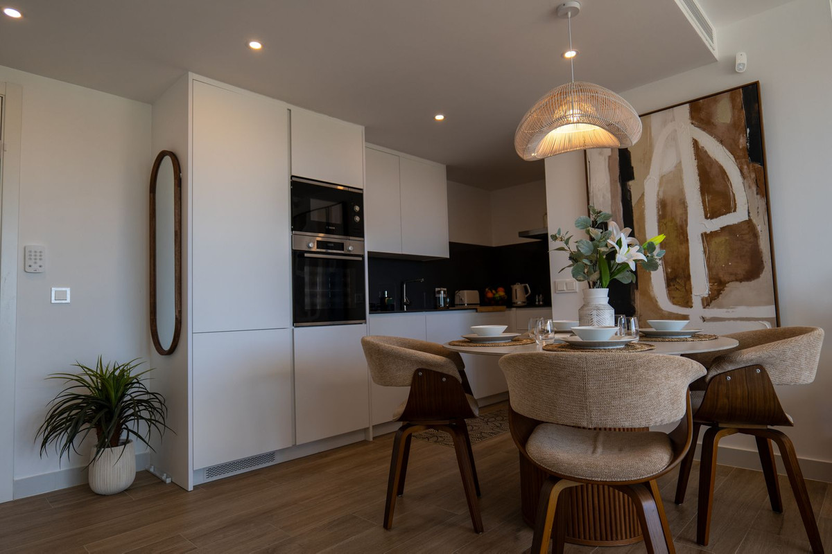 2 Bed Apartment for sale in Estepona Costa Del Sol, Málaga, Spain