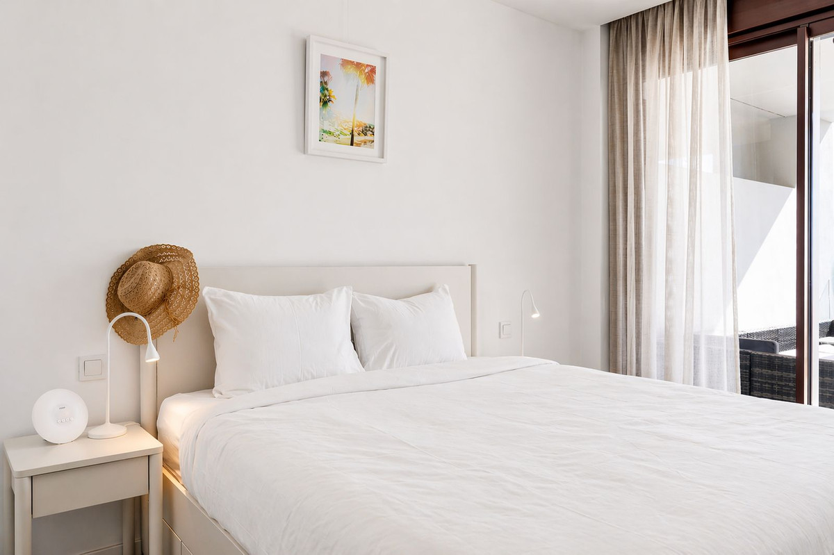 3 Bed Apartment for sale in Fuengirola Costa Del Sol, Málaga, Spain