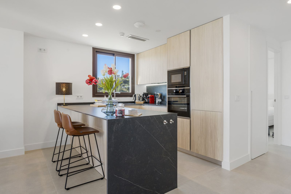 3 Bed Apartment for sale in Fuengirola Costa Del Sol, Málaga, Spain