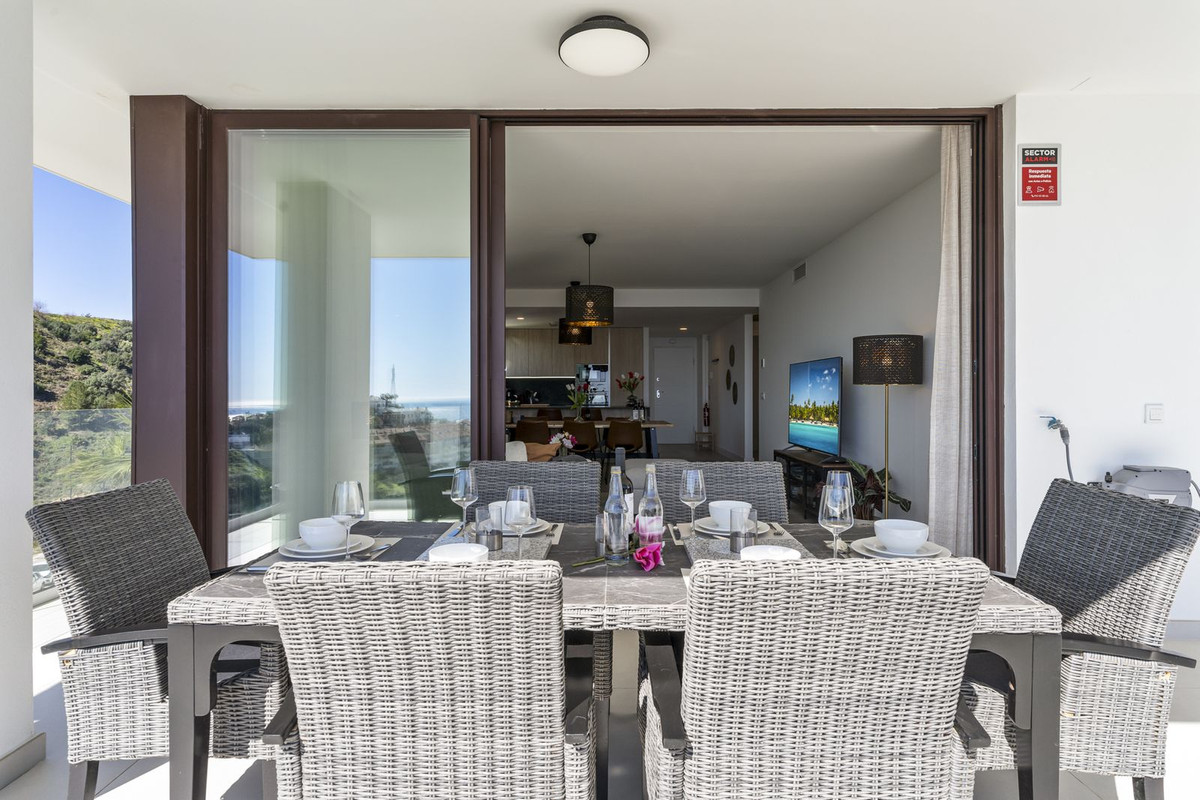 3 Bed Apartment for sale in Fuengirola Costa Del Sol, Málaga, Spain